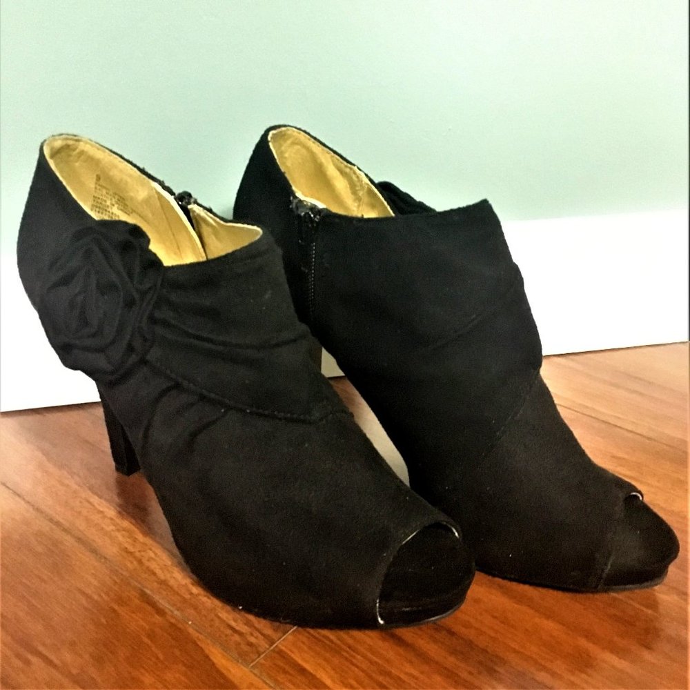 Mossimo Black Open Toe Heels